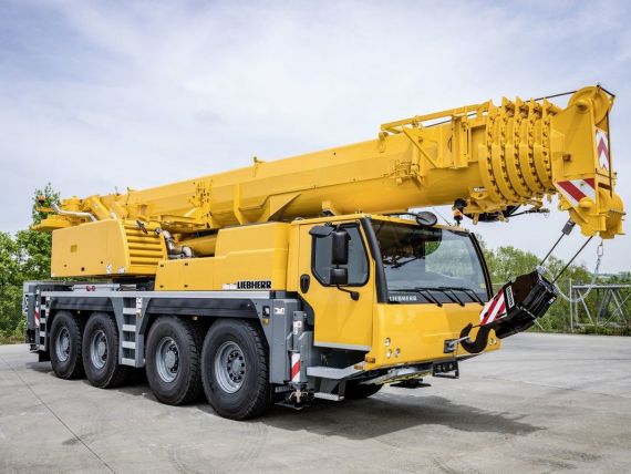 LIEBHERR LTM 1090